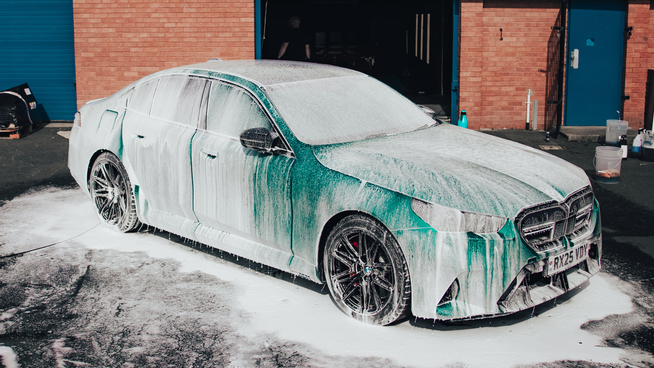 Snow Foam Lance Comparison – Big Mouth RED vs Standard Foam Lances