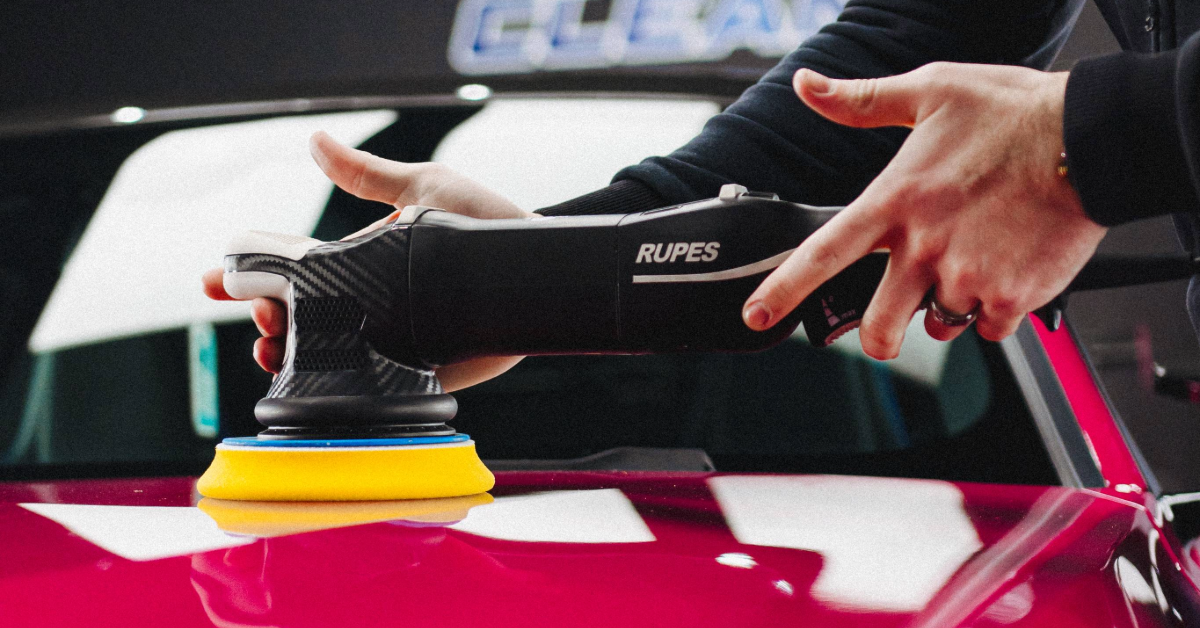 How to Keep Your Car’s Paint Glossy and Scratch-Free?